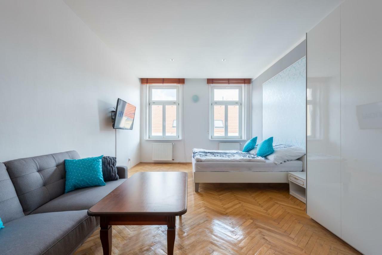 Bright Apartment Few Steps From Centre Прага Экстерьер фото